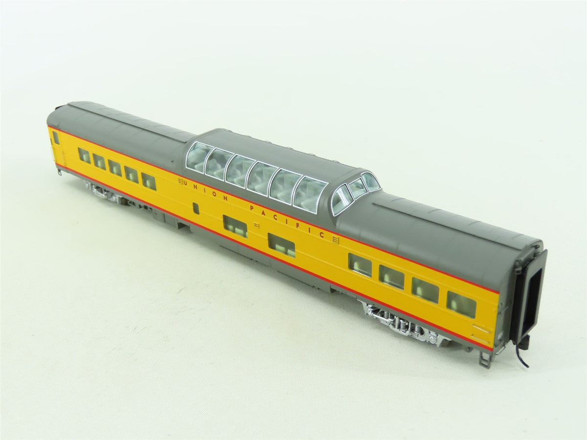 HO Walthers 932-9580 UP Union Pacific 7000-7009 Series ACF Dome-Coach Passenger