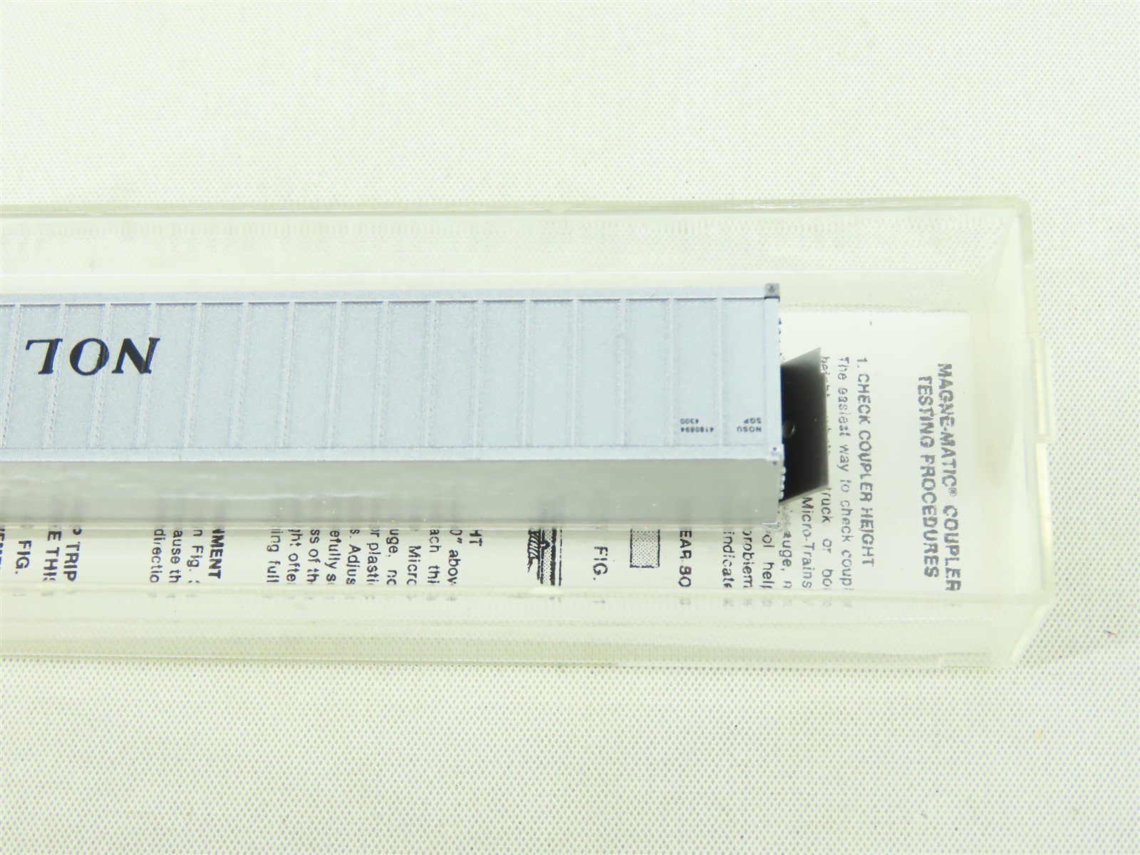 N Scale Micro-Trains MTL 81030 Neptune Orient Lines 40' Container #4180894