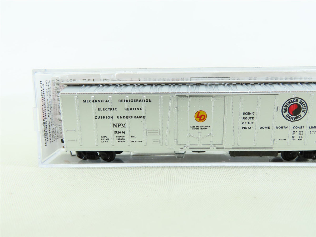 N Micro-Trains MTL 07000050 NPM Northern Pacific 51&#39; Mechanical Reefer #588