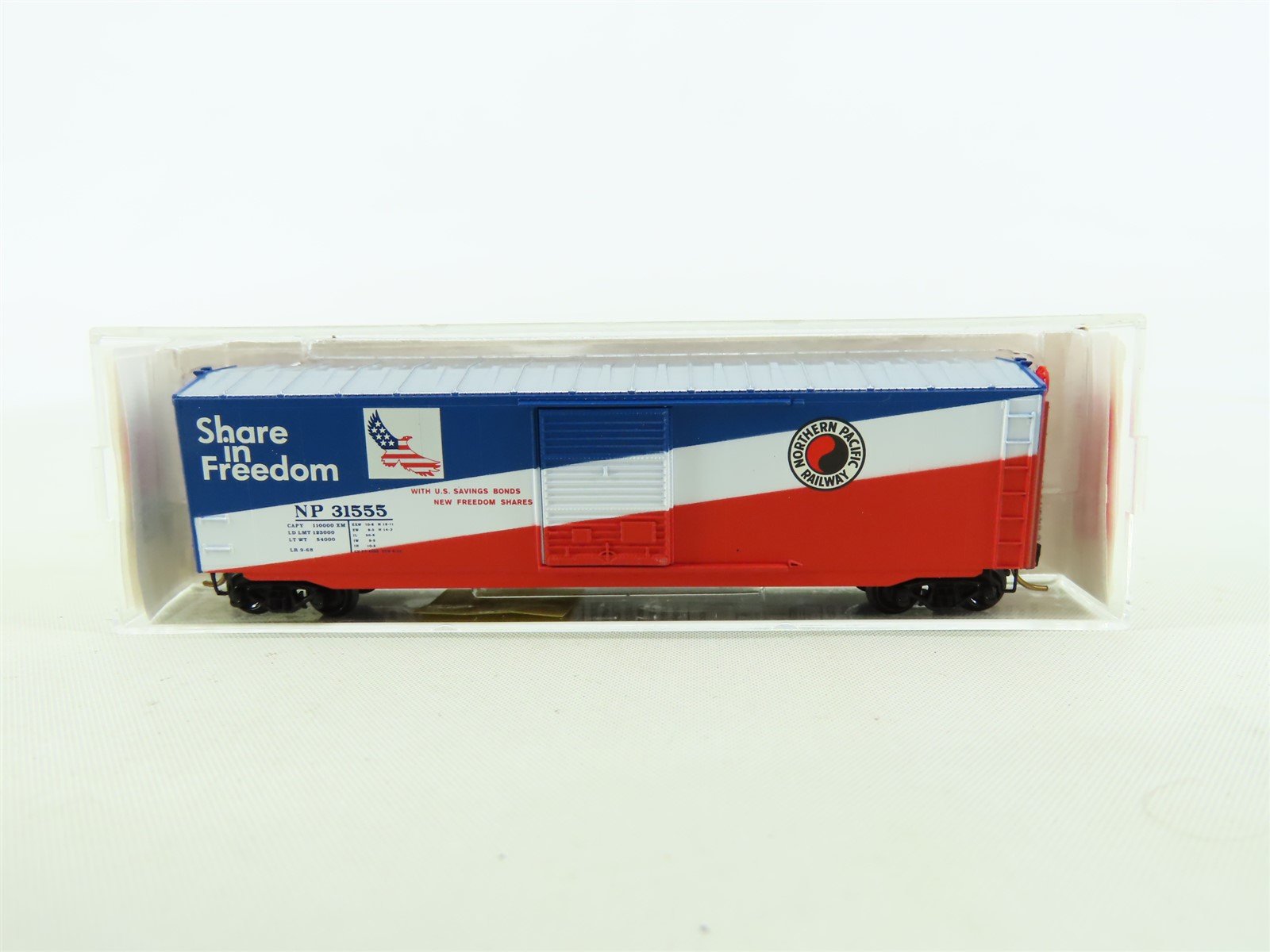 N Scale Micro-Trains MTL 77010 NP Northern Pacific 51' Mechanical Reefer #31555