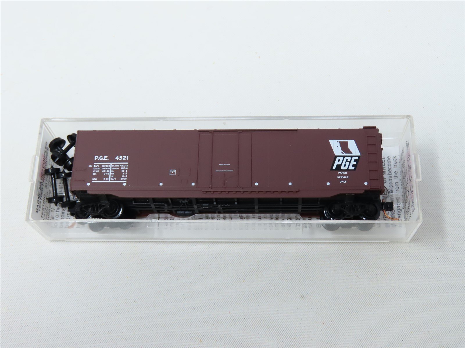 N Scale Micro-Trains MTL #32260 PGE Pacific Great Eastern 50' Box Car #4521