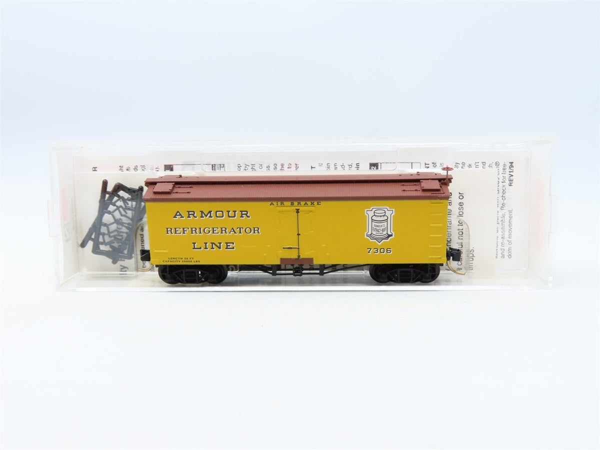 N Scale Micro-Trains MTL #58030 Armour Refrigerator Lines 36&#39; Ice Reefer #7306