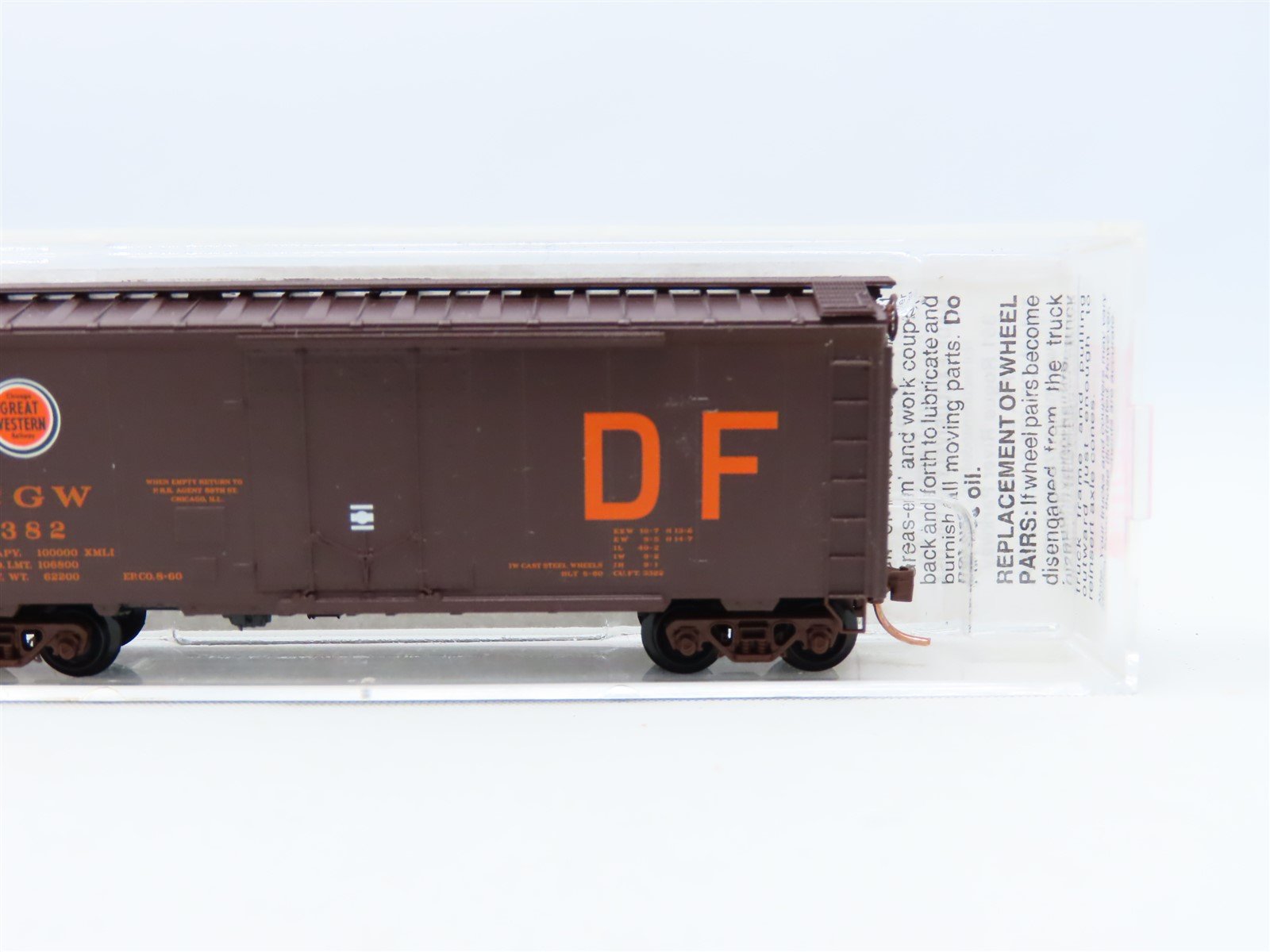 N Scale Micro-Trains MTL #21430 CGW Chicago Great Western 40' Box Car #382