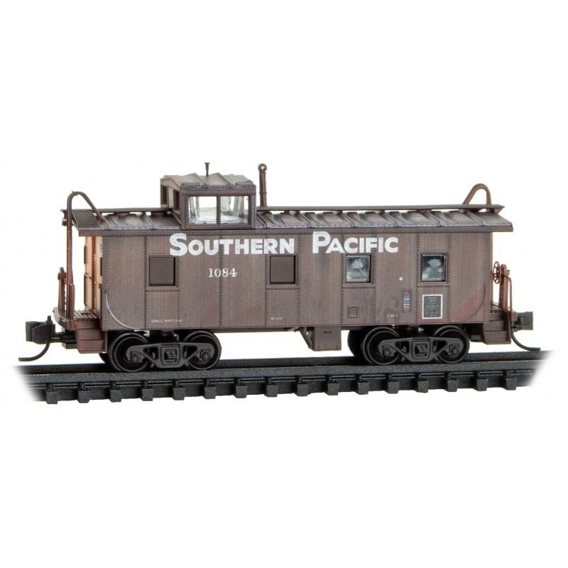 N Micro-Trains MTL 98305054 SP Southern Pacific 36' Caboose Set 3-Pk - Weathered