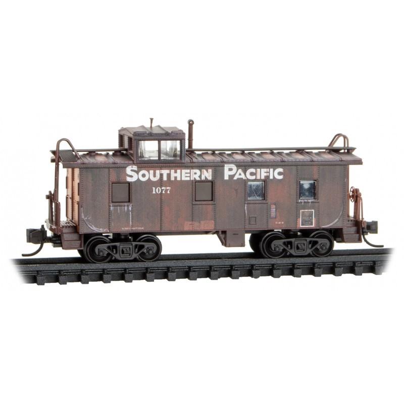 N Micro-Trains MTL 98305054 SP Southern Pacific 36' Caboose Set 3-Pk - Weathered