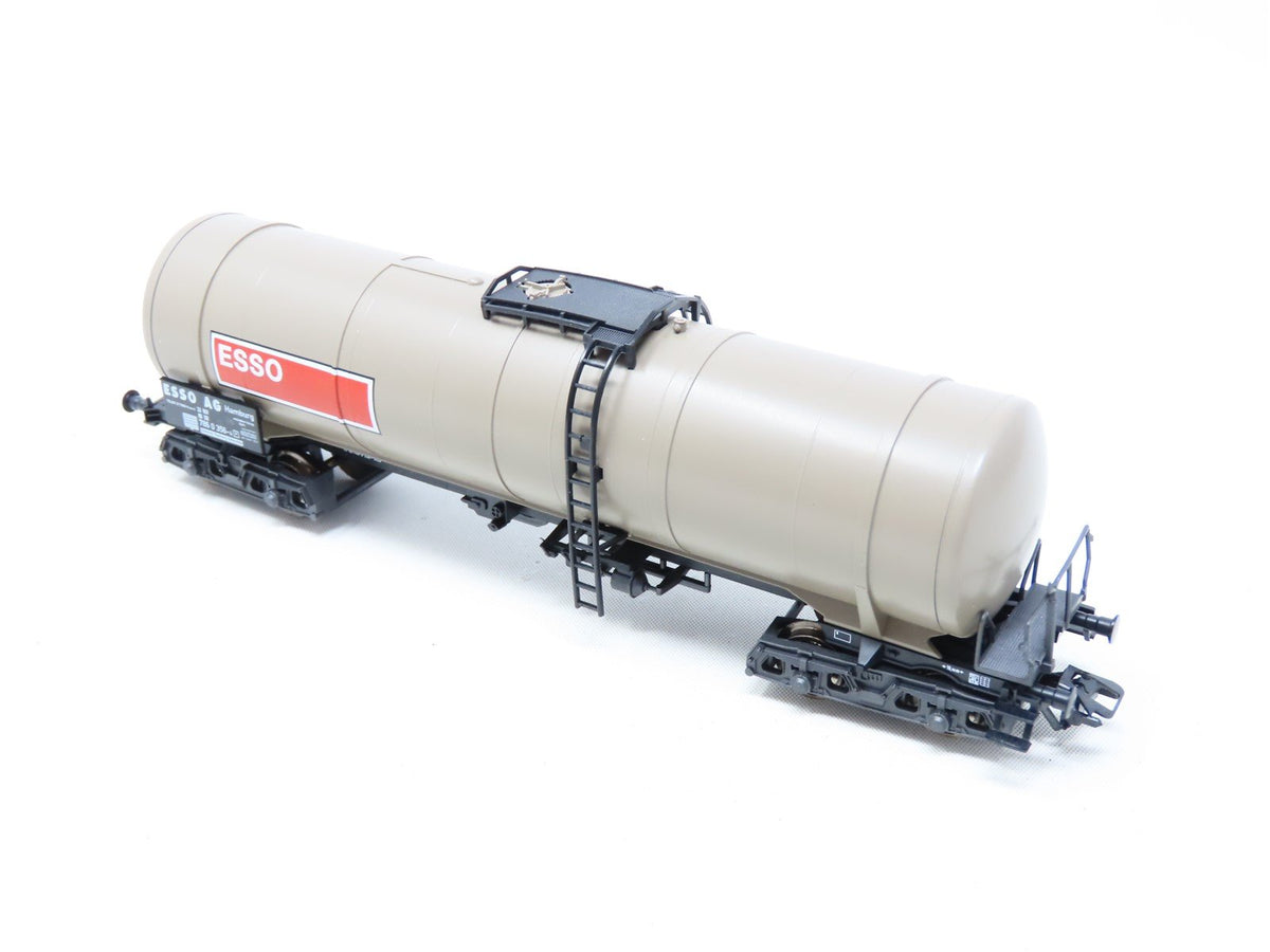 HO Scale Marklin 4754 DB German ESSO AG Petroluem Oil Tank Car #356-4P