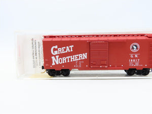 N Scale Micro-Trains MTL 20186 GN Great Northern Circus Car 40' Box Car #19617