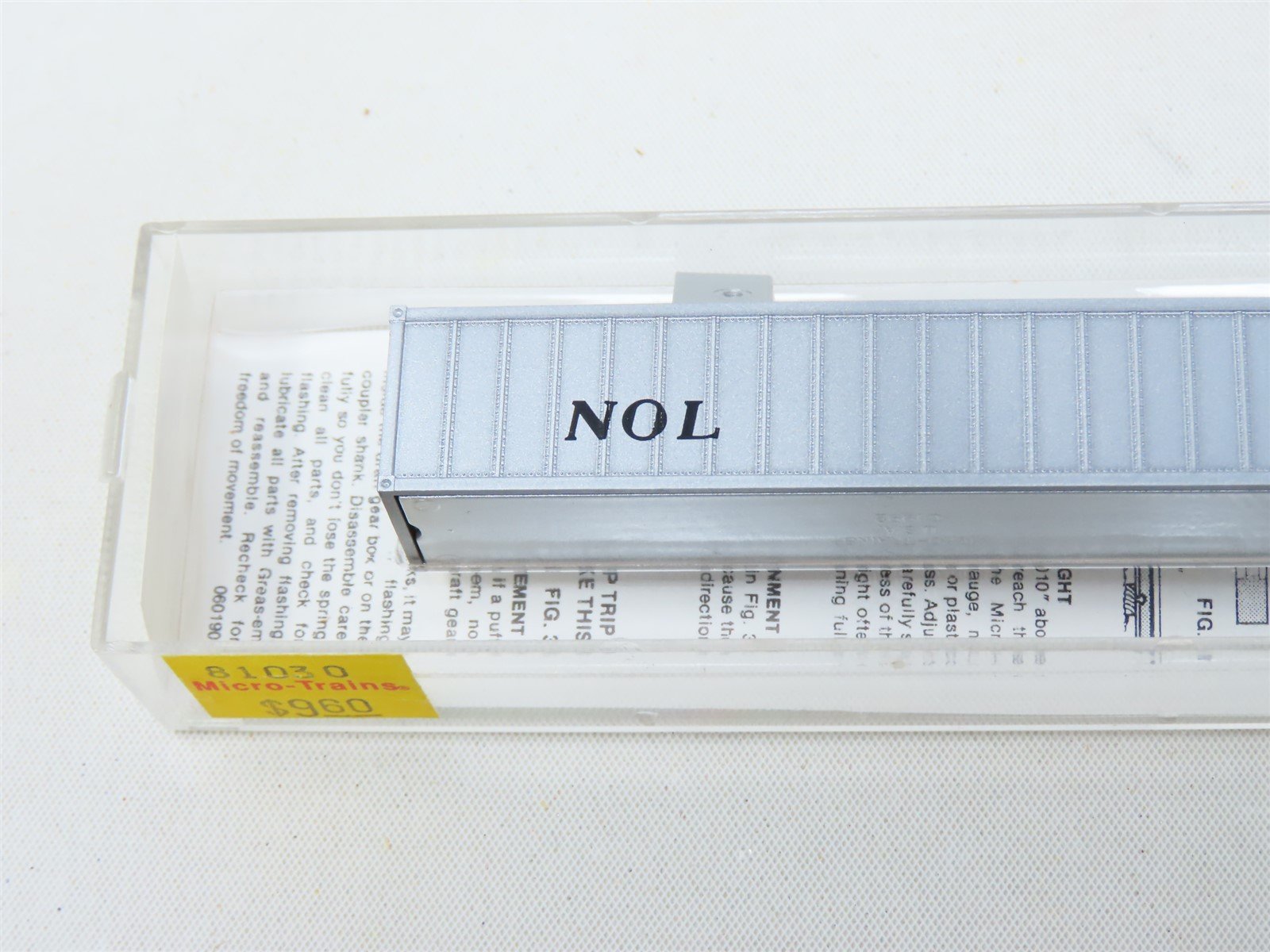 N Scale Micro-Trains MTL #81030 NOL Neptune Orient Lines 40' Container #4180894