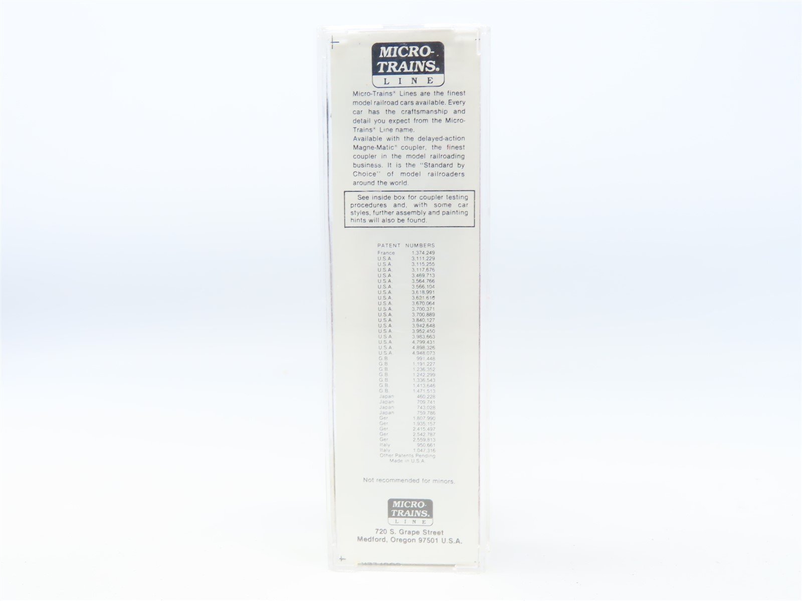 N Scale Micro-Trains MTL #33010 GN Great Northern 50' Box Car #17833