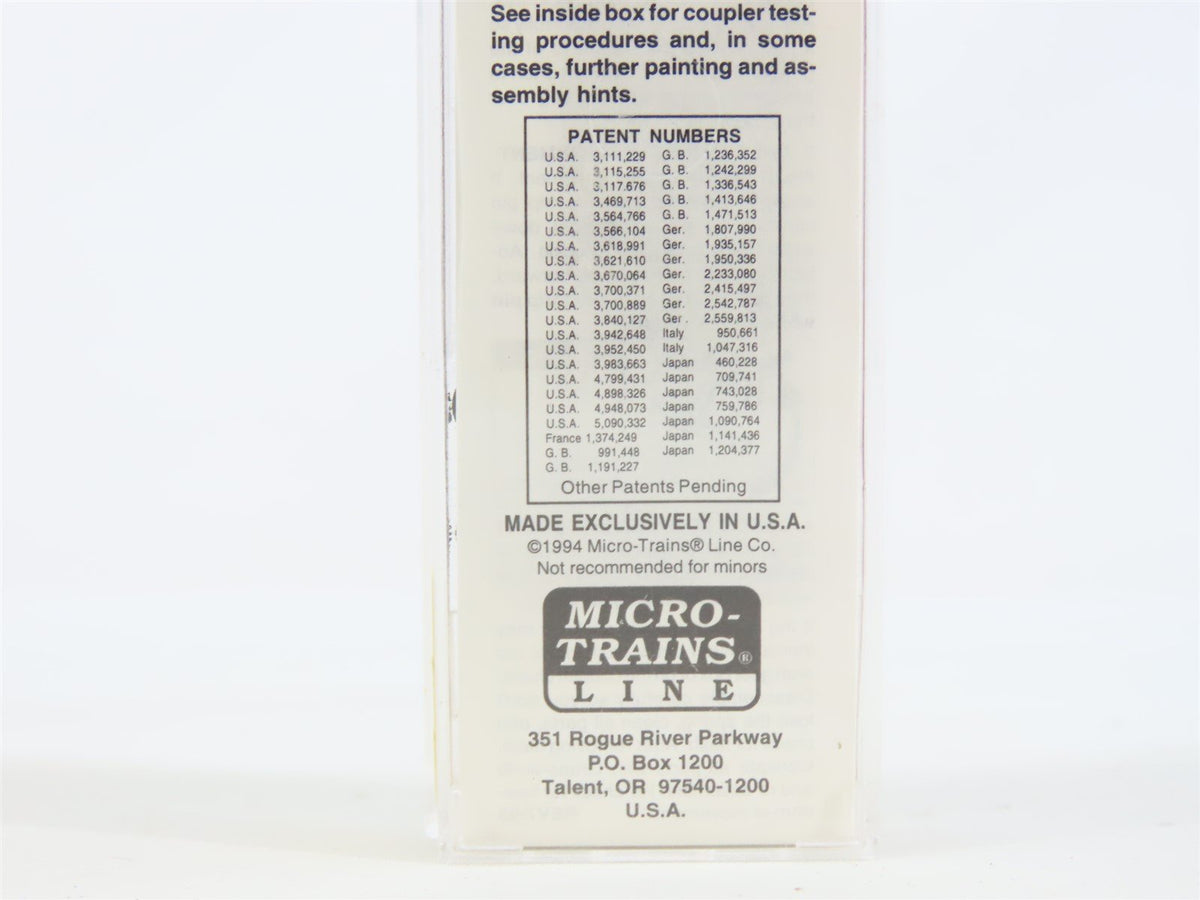 N Micro-Trains MTL #20156 GN Great Northern Circus Train 40&#39; Box Car #18748
