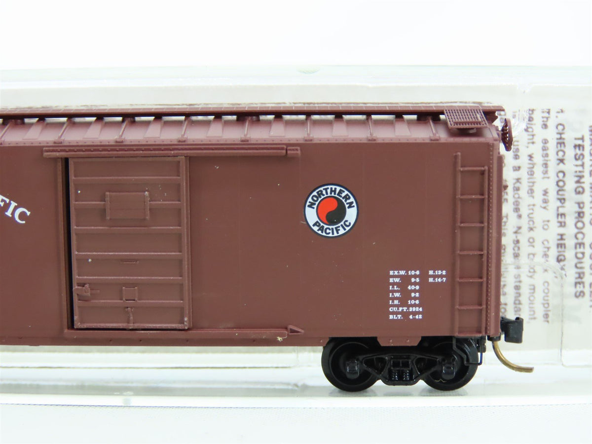 N Scale Kadee Micro-Trains MTL #20980 NP Northern Pacific 40&#39; Box Car #27588