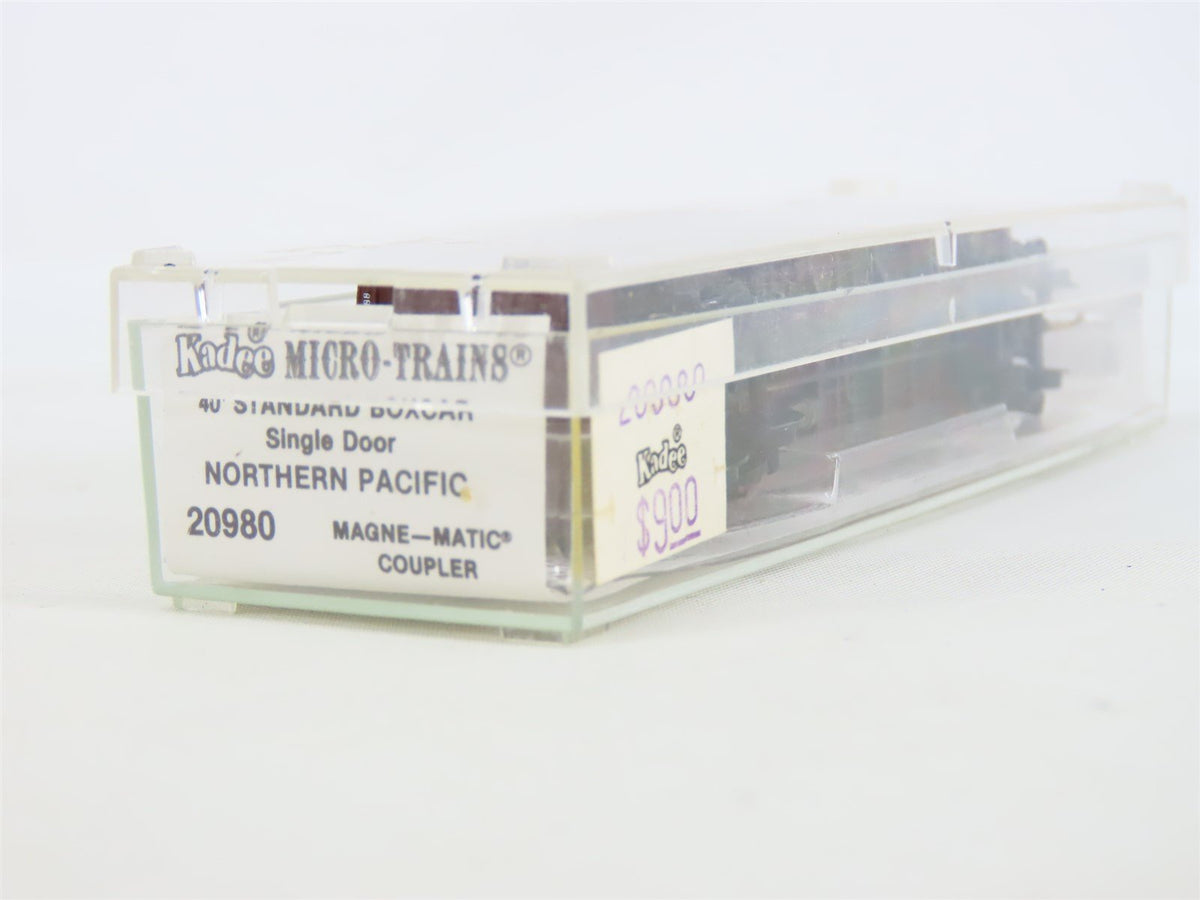 N Scale Kadee Micro-Trains MTL #20980 NP Northern Pacific 40&#39; Box Car #27588