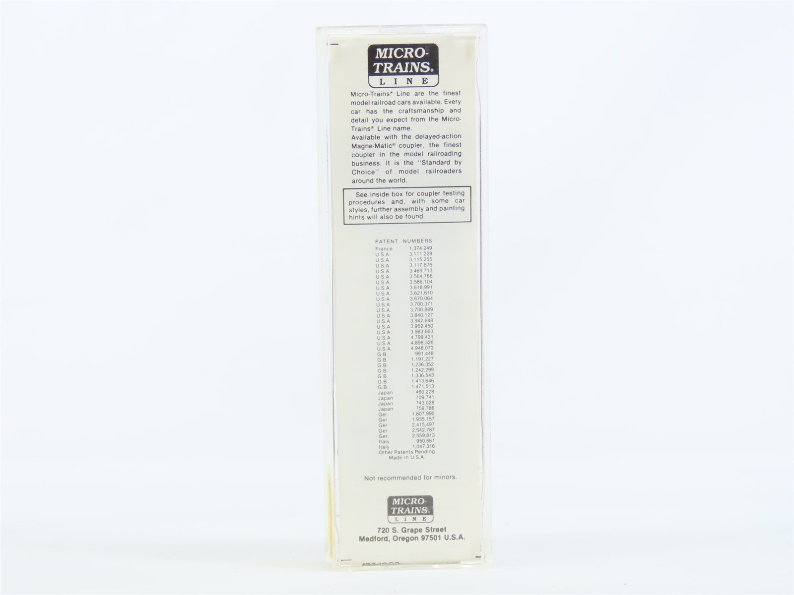 N Micro-Trains MTL #21120 CN Canadian National 40' Plug Door Box Car #290145