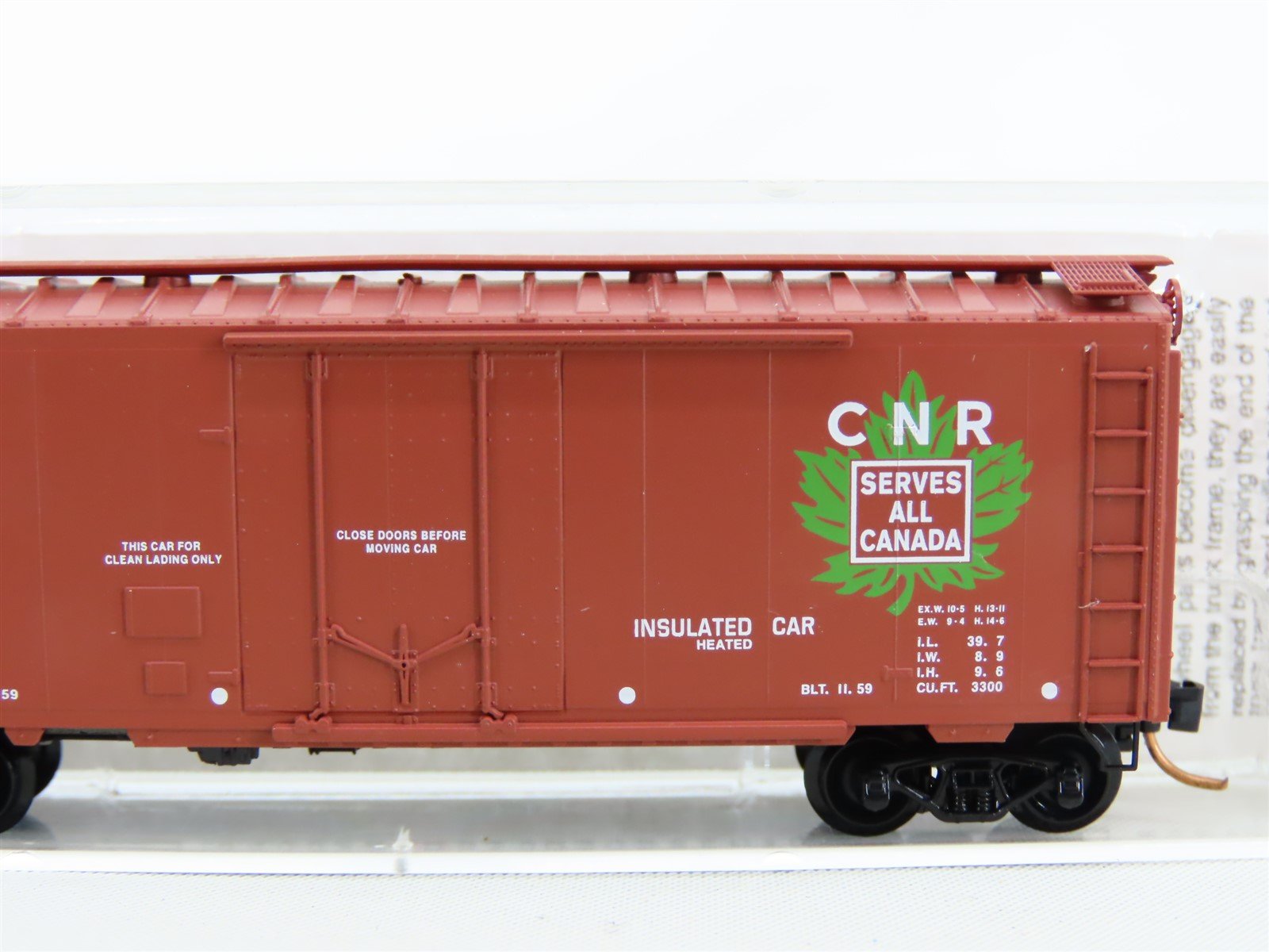 N Micro-Trains MTL #21120 CN Canadian National 40' Plug Door Box Car #290159