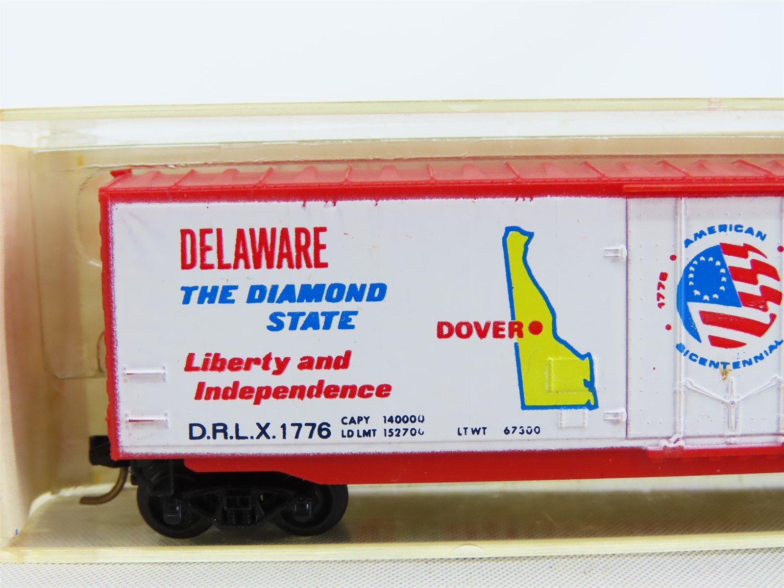 N Kadee Micro-Trains MTL #38070 DRLX Delaware Bicentennial Box Car - Blue Label
