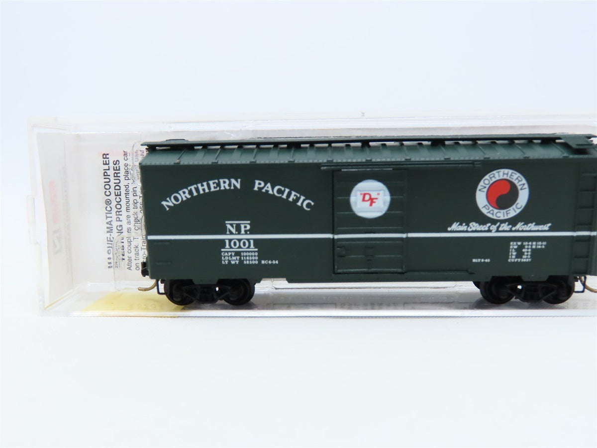 N Scale Micro-Trains MTL 20236 NP Northern Pacific 40&#39; Single Door Box Car #1001