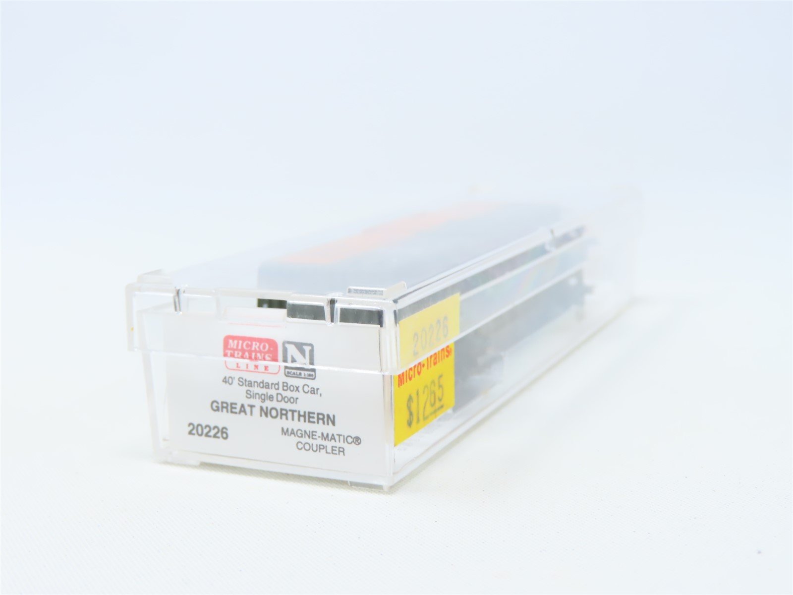 N Scale Micro-Trains MTL #20226 GN Great Northern 40' Single Door Box Car #2533