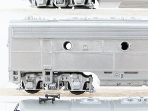 HO Globe Models A98/B89 Unlettered Silver EMD F7A/B/B Diesel Set - Unpowered