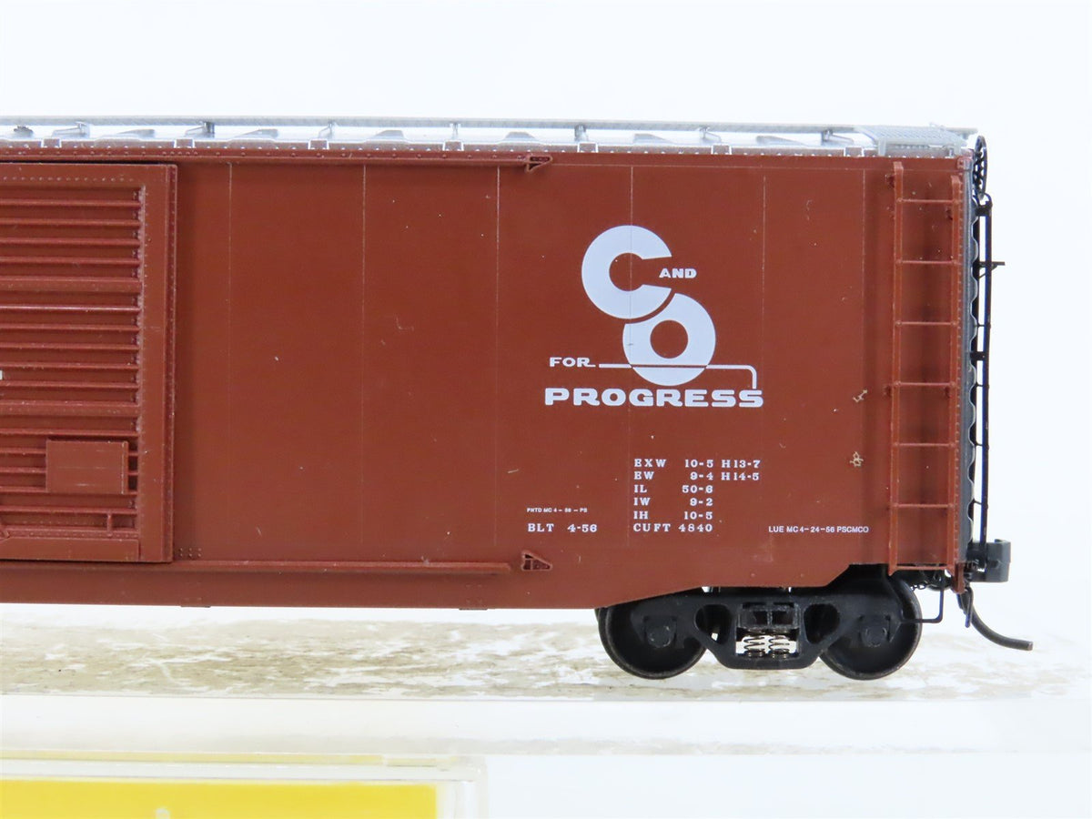 HO Scale Kadee 6004 C&amp;O &quot;For Progress&quot; 50&#39; Single Youngstown Door Box Car #21142