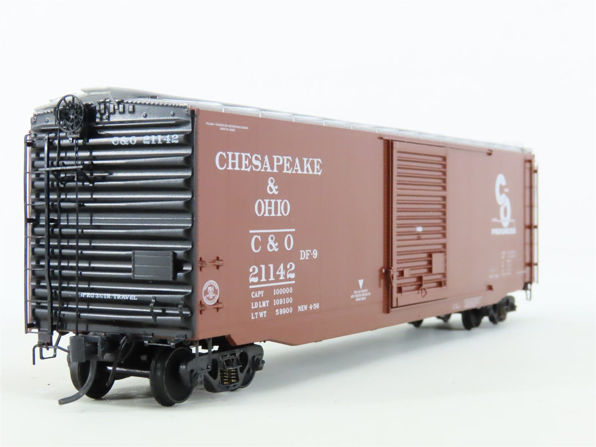 HO Scale Kadee 6004 C&amp;O &quot;For Progress&quot; 50&#39; Single Youngstown Door Box Car #21142