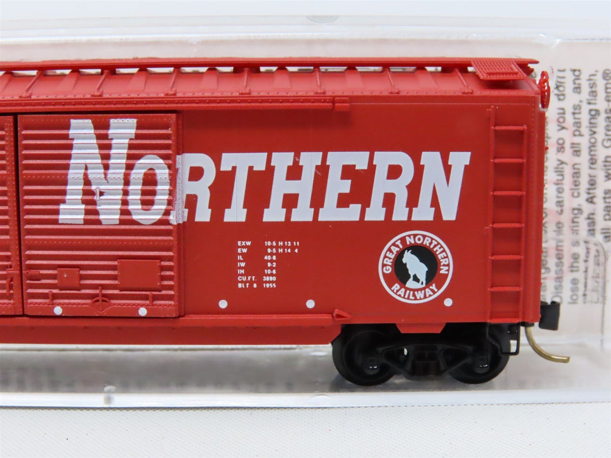 N Micro-Trains MTL #23220 GN Great Northern &quot;Circus Train&quot; 40&#39; Box Car #3486