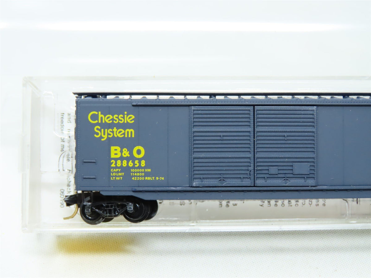 N Micro-Trains MTL 34010 B&amp;O Chessie System 50&#39; Double Doors Box Car #288658