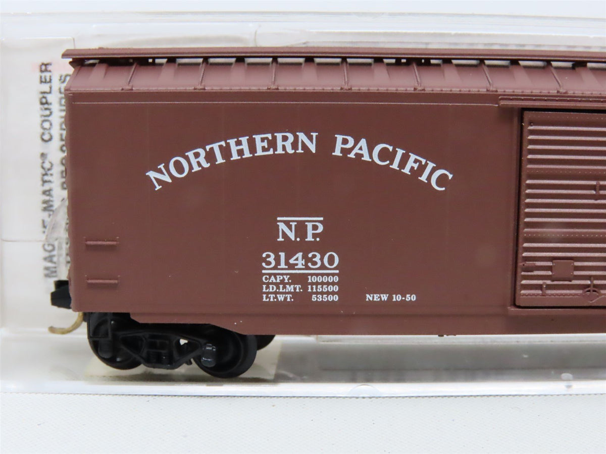 N Micro-Trains MTL #31060 NP Main Street of the Northwest 50&#39; Box Car #31430