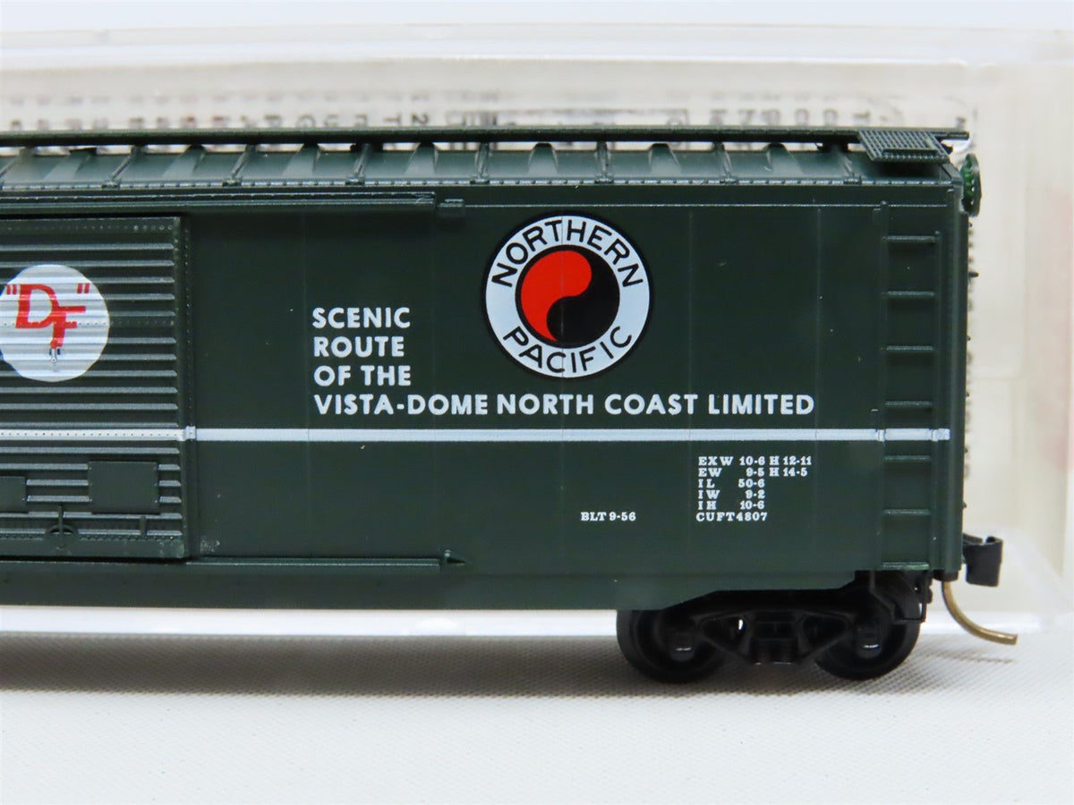 N Scale Micro-Trains MTL 31250 NP Northern Pacific 50&#39; Single Door Box Car #1260