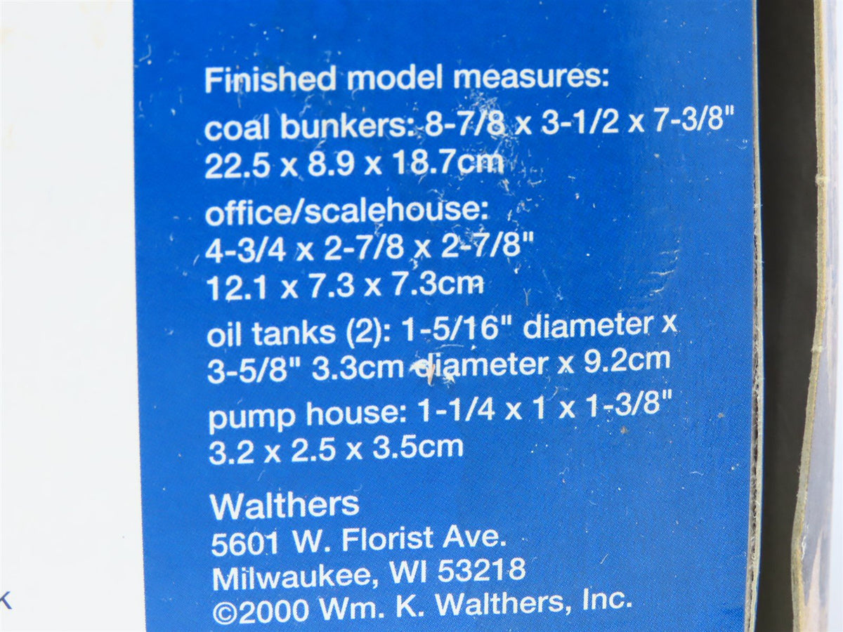 HO Scale Walthers Cornerstone Deluxe Kit #933-3706 Goldenflame Fuel Co.