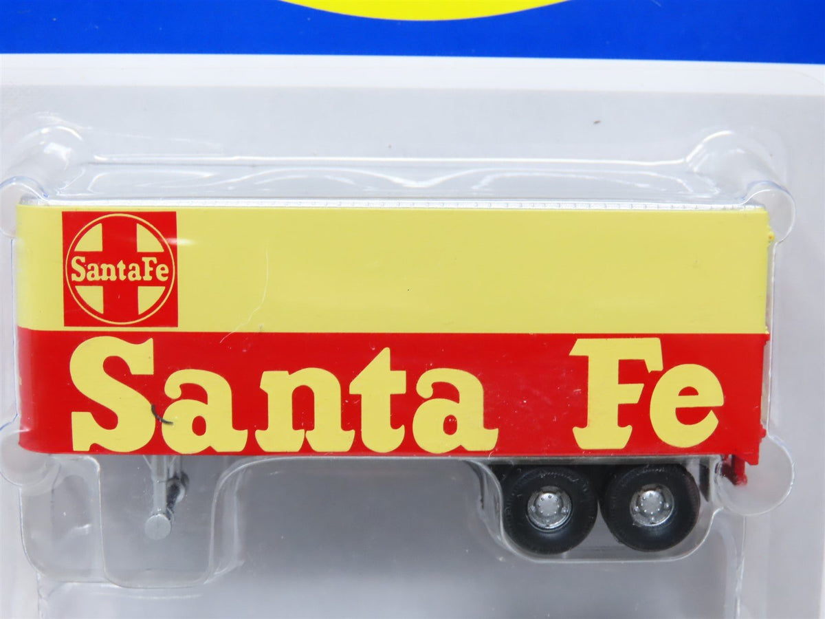 HO Scale Athearn #92476 ATSF Santa Fe 25&#39; Trailers (2-Pk.) #F3208 &amp; F3245