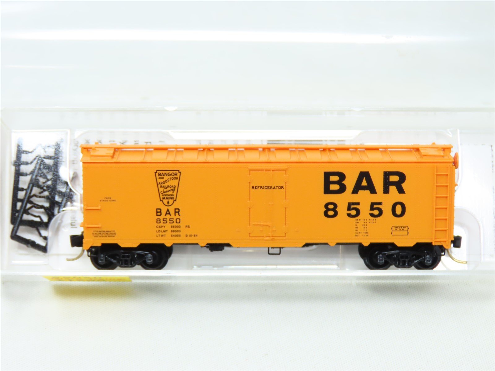 N Scale Micro-Trains MTL 59020 BAR Bangor & Aroostook 40' Steel Reefer #8550