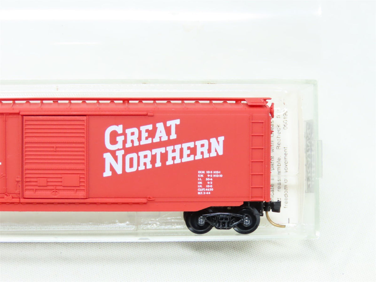 N Scale Micro-Trains MTL 33010 GN Great Northern &quot;The Goat&quot; 50&#39; Box Car #17833