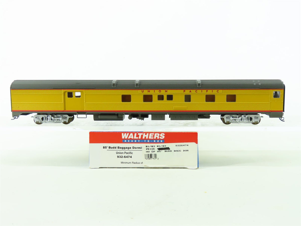 HO Scale Walthers 932-6474 UP Union Pacific 85&#39; Budd Baggage Dormitory Passenger