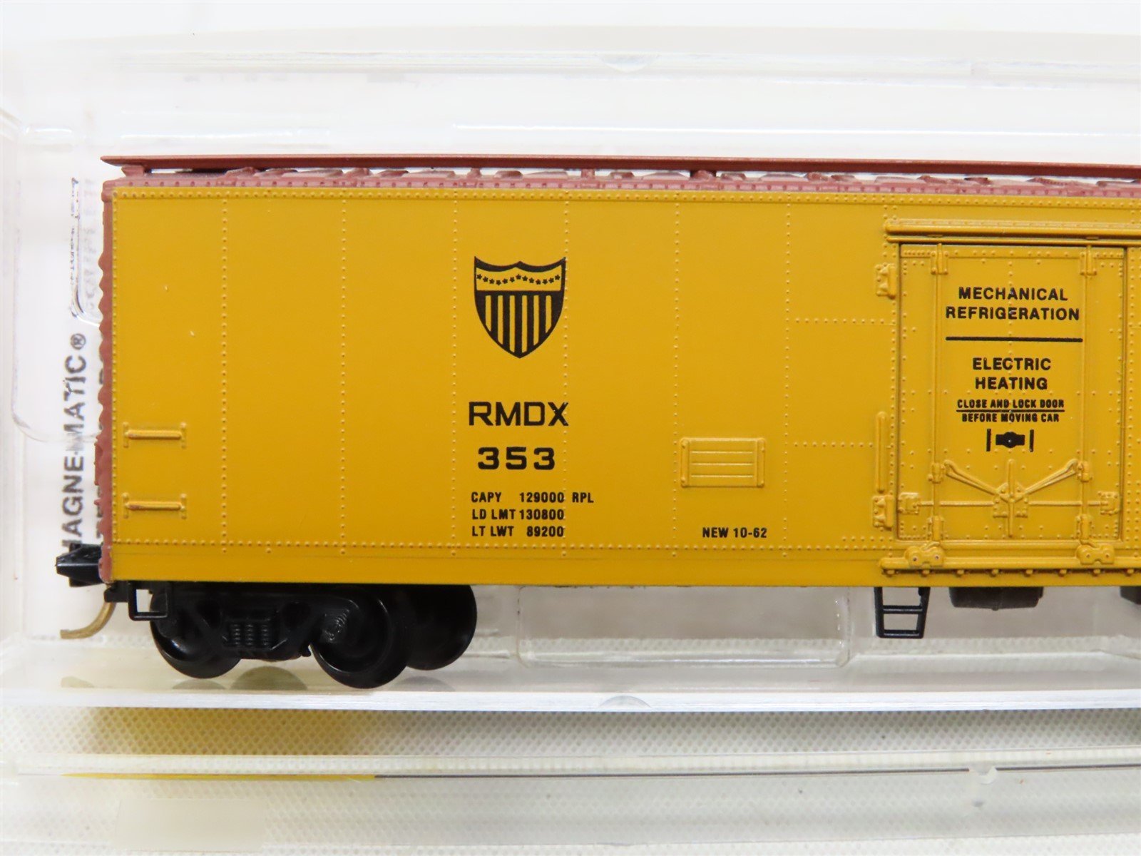 N Scale Micro-Trains MTL 69050 RMDX American Reefer Co 51' Reefer Car #353