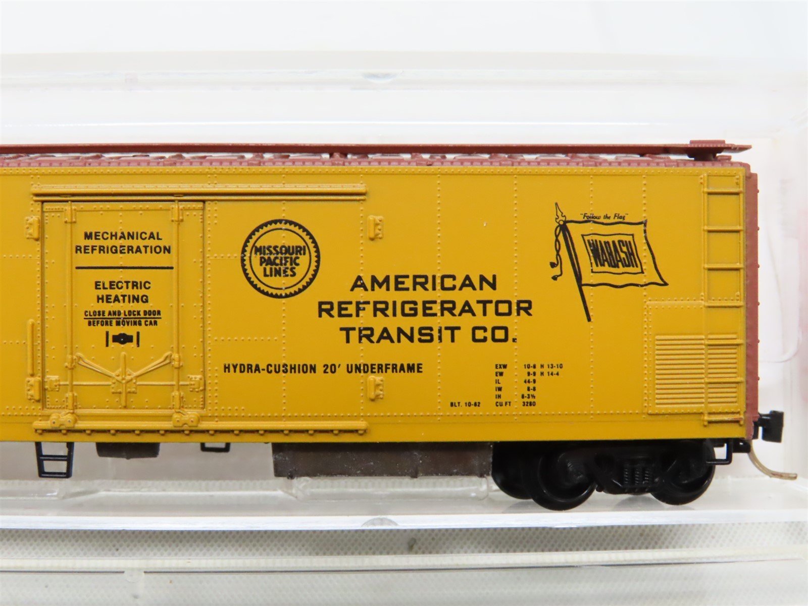 N Scale Micro-Trains MTL 69050 RMDX American Reefer Co 51' Reefer Car #353
