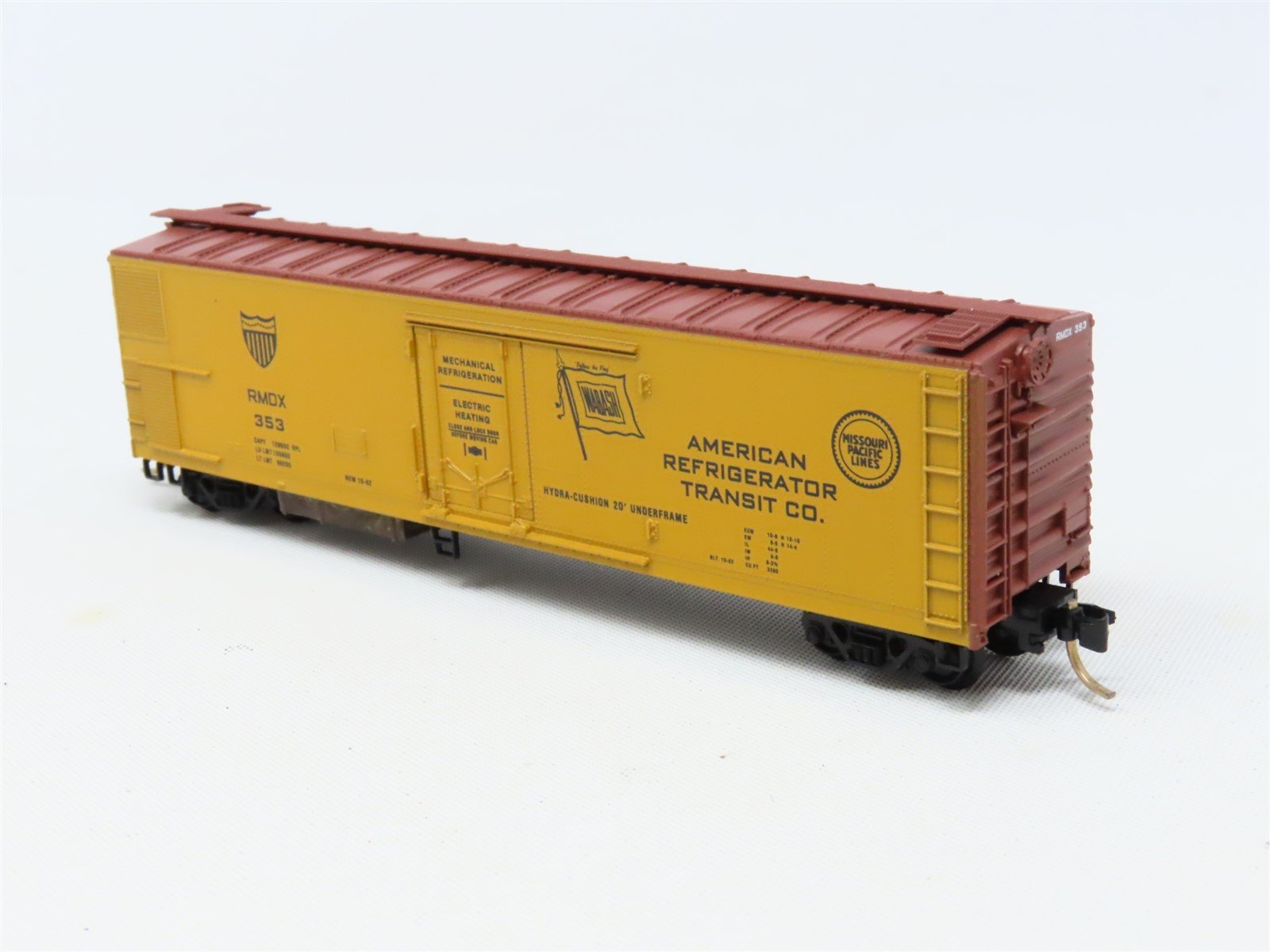 N Scale Micro-Trains MTL 69050 RMDX American Reefer Co 51' Reefer Car #353