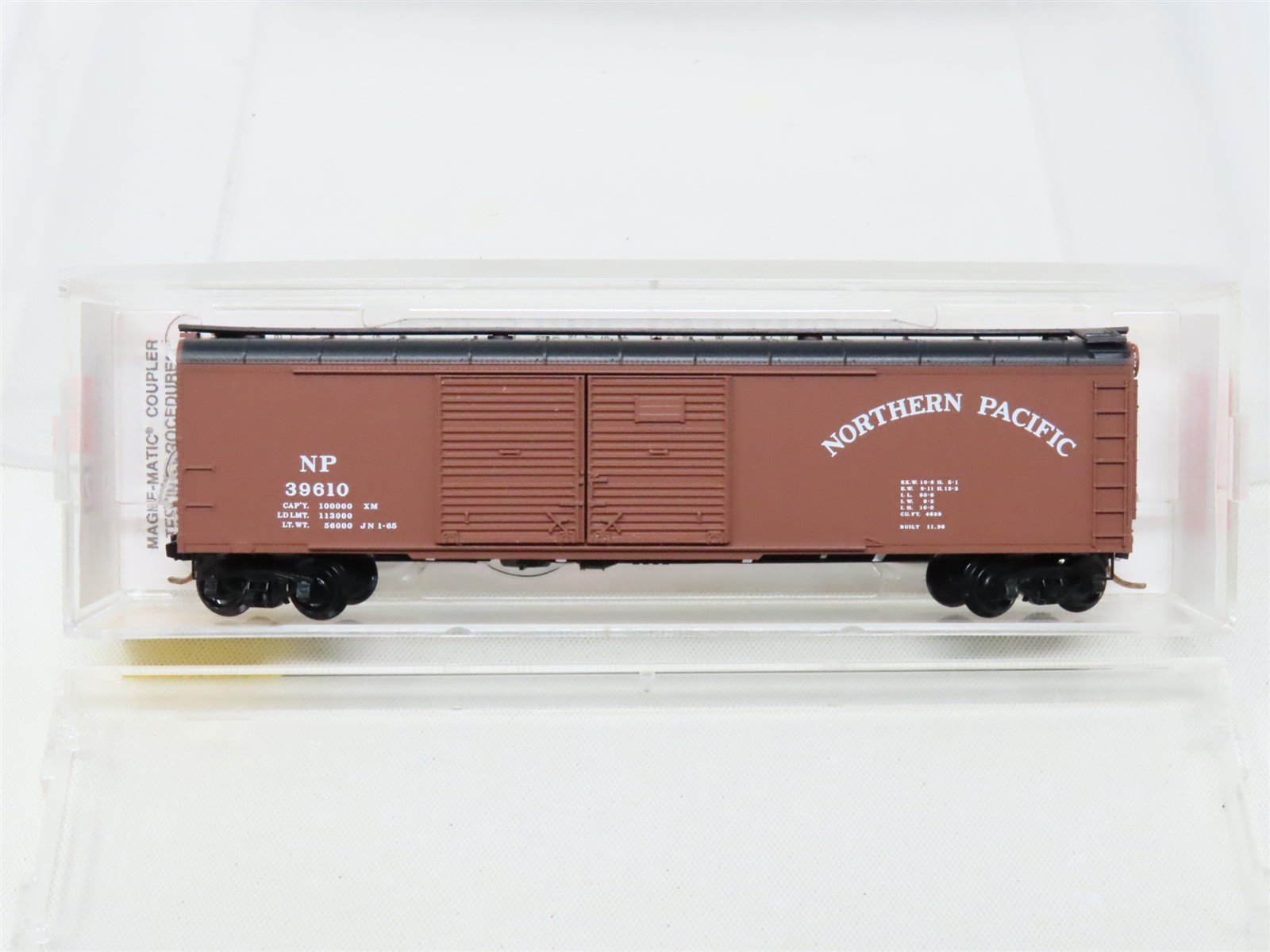 N Scale Micro-Trains MTL 79020 NP Northern Pacific 50' Boxcar #39610