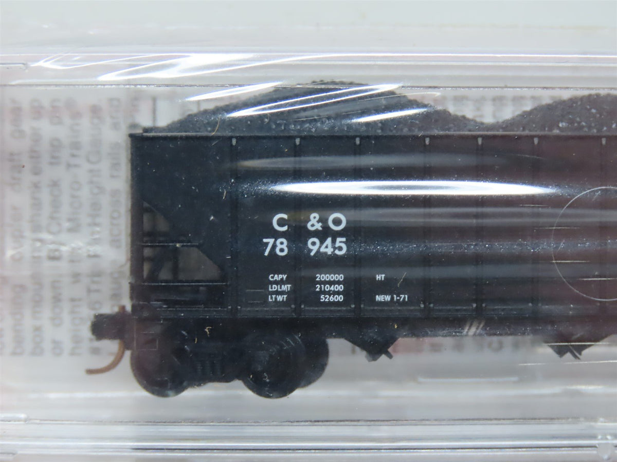 N Scale Micro-Trains MTL #108022 C&amp;O Progress 3-Bay Hopper w/ Load 2-Pack