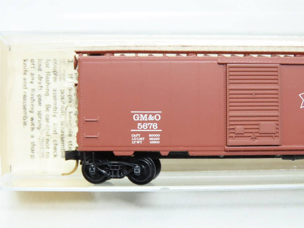 N Scale Kadee Micro-Trains MTL 20230 GM&amp;O Gulf Mobile &amp; Ohio 40&#39; Box Car #5676