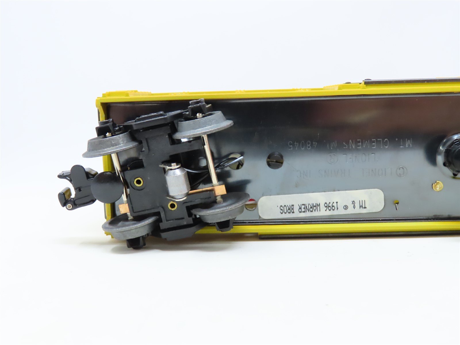 O Gauge 3-Rail Lionel 6-16739 Foghorn Leghorn 6434 Operating Poultry Car