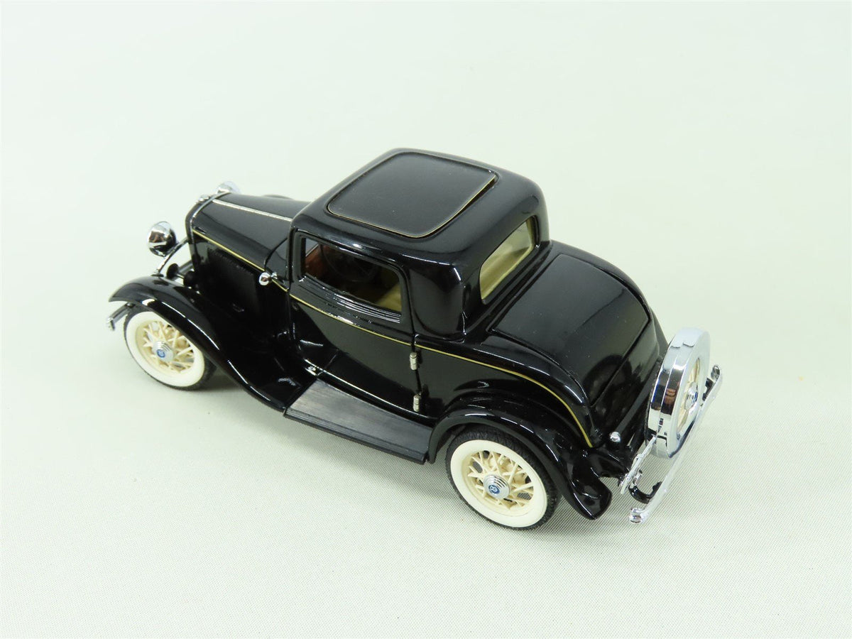 1:24 Scale Franklin Mint #B11TQ11 Die-Cast Vehicle 1932 Ford Deuce Coupe Black