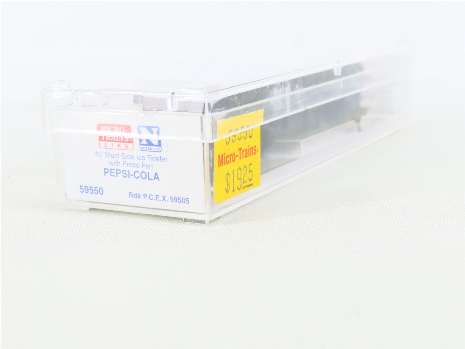 N Scale Micro-Trains MTL 59550 PCEX Pepsi-Cola 40' Steel Reefer Car