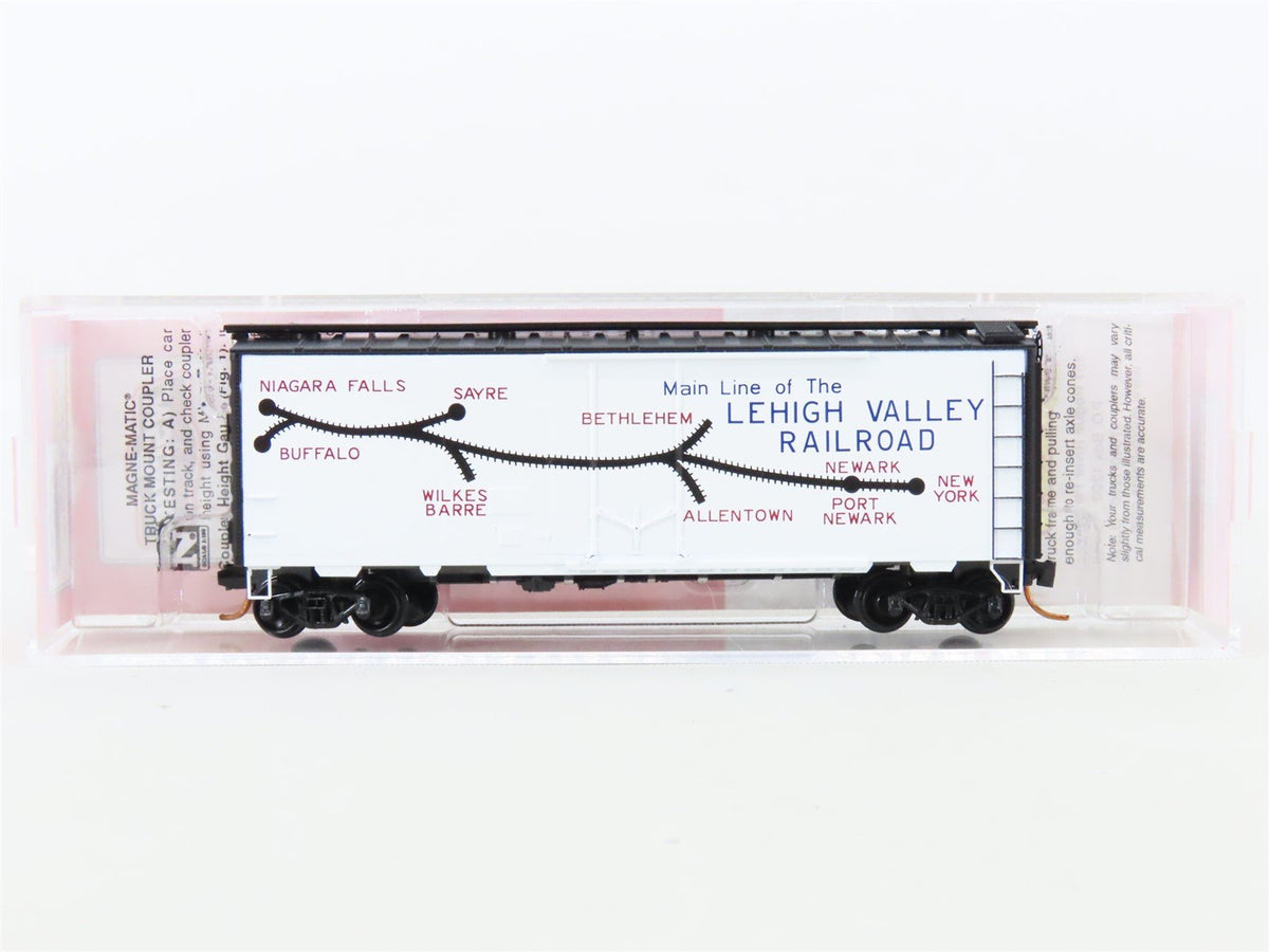 N Micro-Trains MTL NSE 11-01 LV Lehigh Valley Billboard 40&#39; Plug Door Box Car