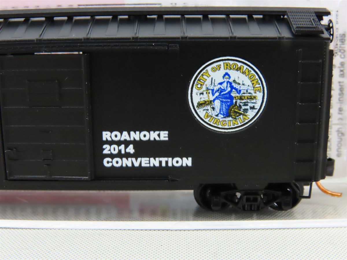 N Scale Micro-Trains MTL NSE 14-03 City Of Roanoke 40&#39; Boxcar #2014