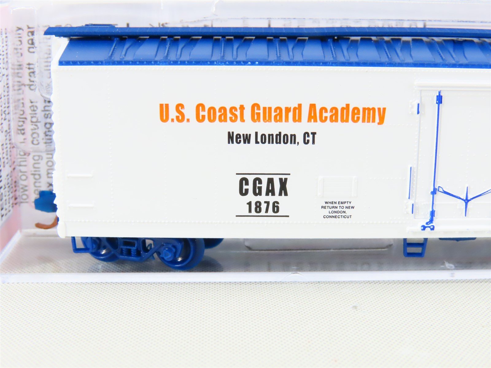 N Scale Micro-Trains MTL NSC 07-01 CGAX US Coast Guard 50' Boxcar #1876
