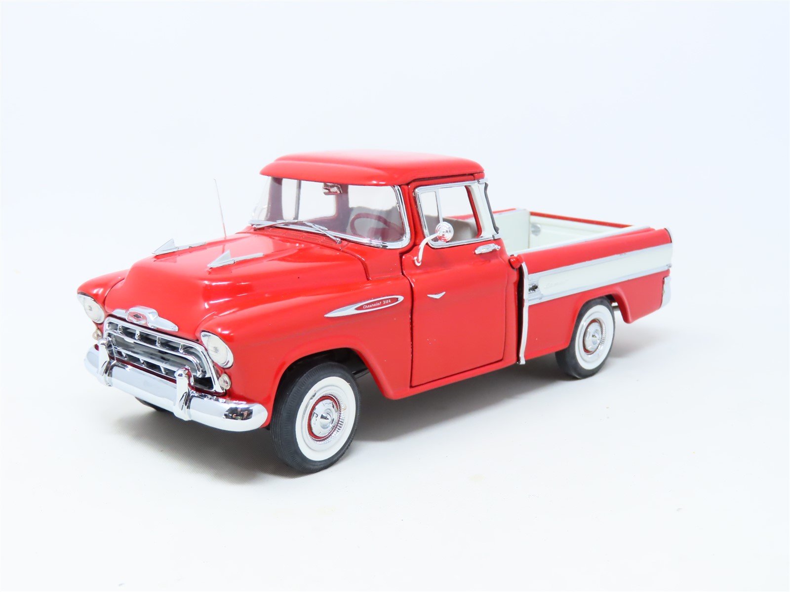 1/24 Scale Danbury Mint Die-Cast 1957 Chevrolet Cameo Carrier Pickup T -  Model Train Market