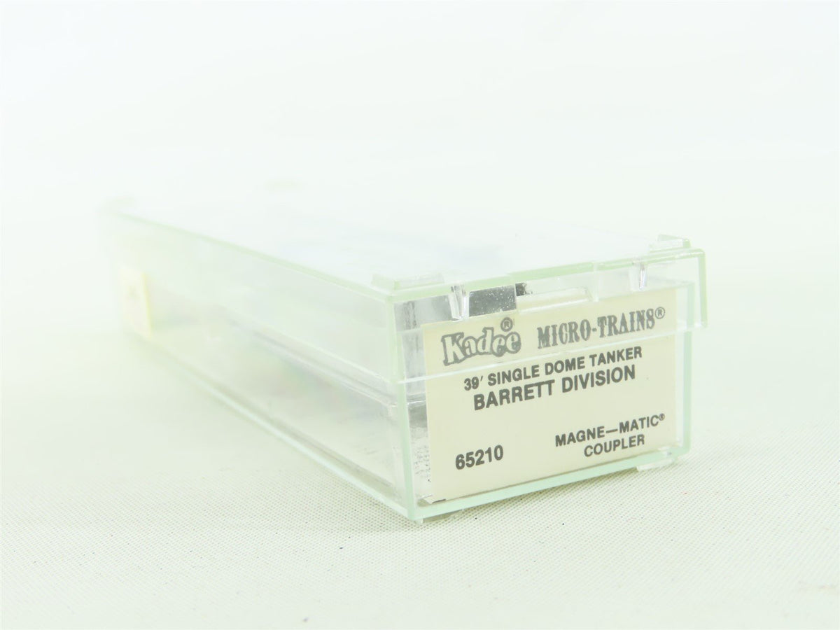 N Scale Micro-Trains MTL 65210 BMX Barrett 39&#39; Single Dome Tank Car #810