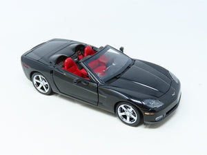 1/24 Scale Franklin Mint #B11E044 2005 Corvette C6 Convertible w/ COA