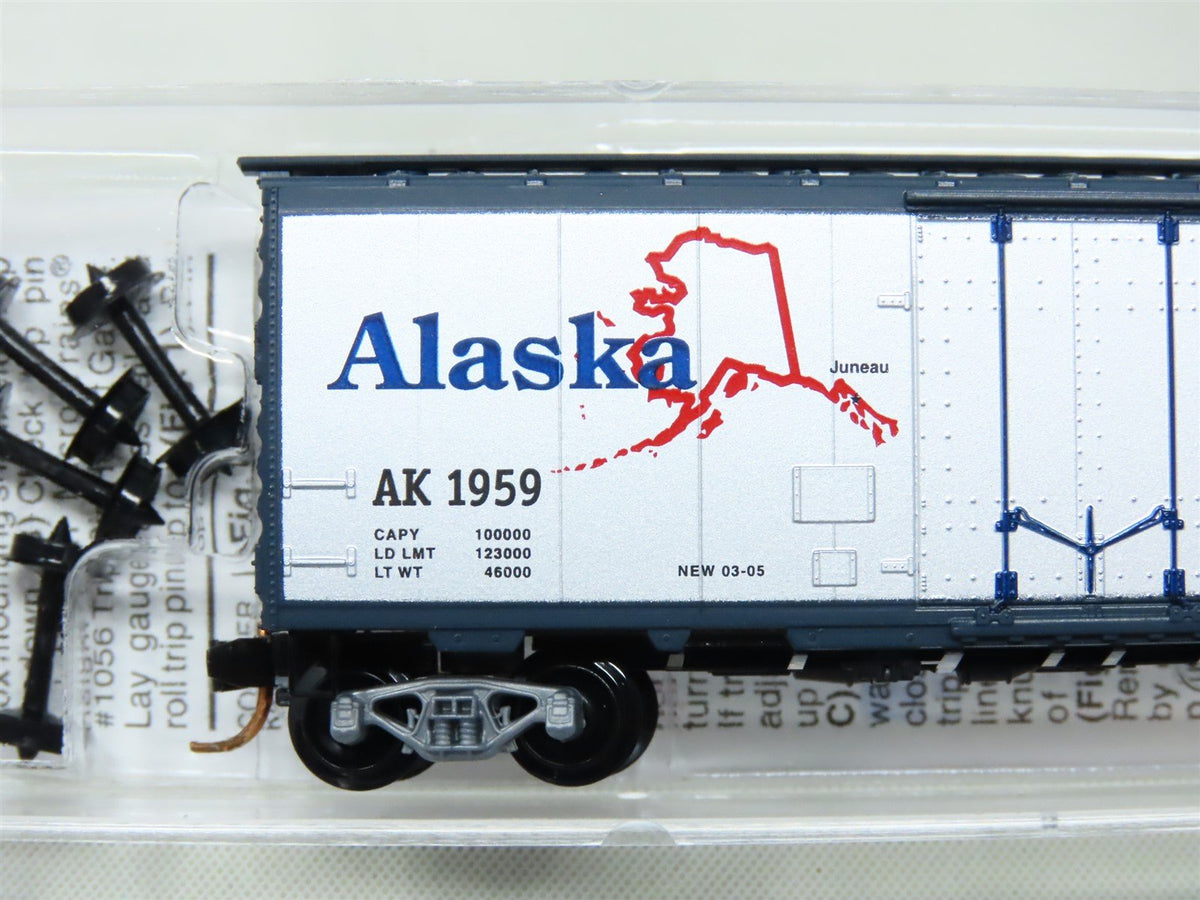 N Scale Micro-Trains MTL 02100388 AK Alaska State 40&#39; Plug Door Box Car #1959