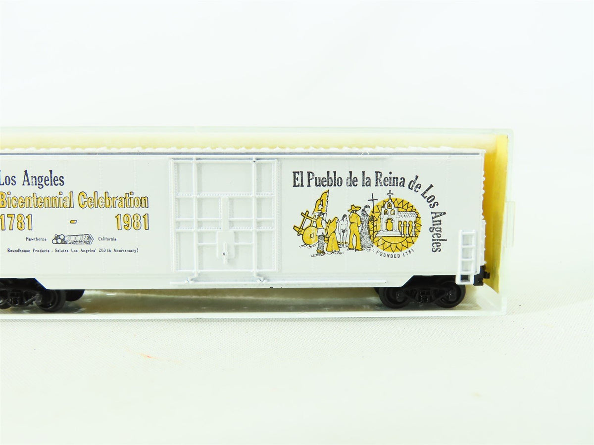 N Scale Roundhouse 8299 LA Bicentennial Celebration 50&#39; Boxcar